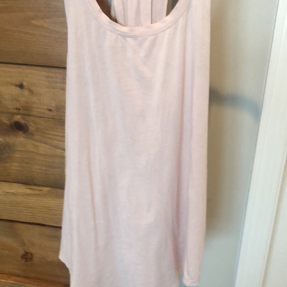 Lululemon tank - Picture 7 of 10
